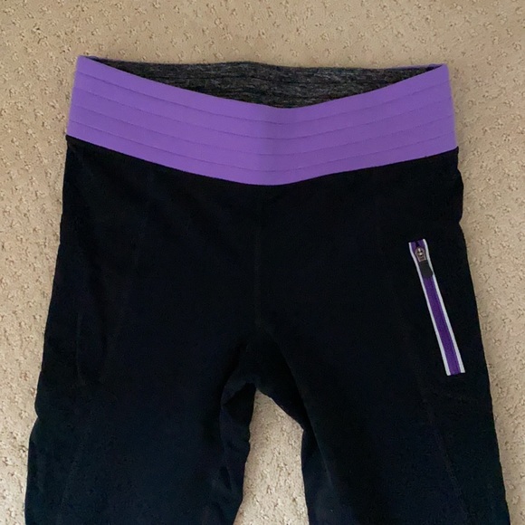 Lulu Lemon black leggings size 4 - Picture 2 of 4